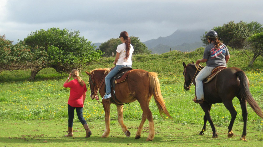 Montar a caballo tonifica piernas y caderas de mujeres